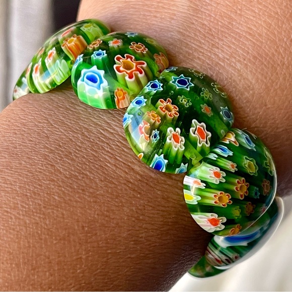💎HOST PICK💎 MILLEFIORE Glass Stretch Bracelet In Green - Picture 7 of 11